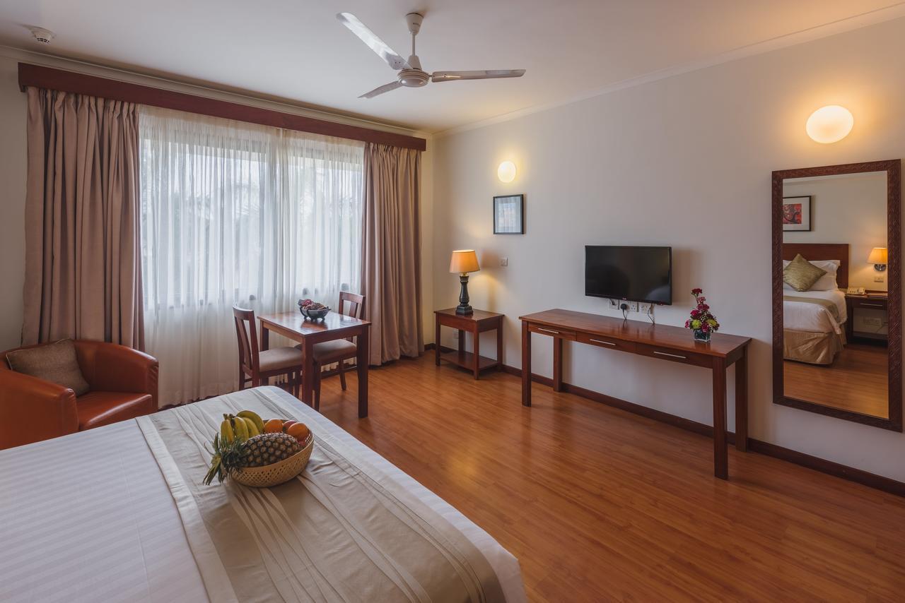 Sea Cliff Court Hotel & Luxury Apartments Dar es Salaam Exteriör bild