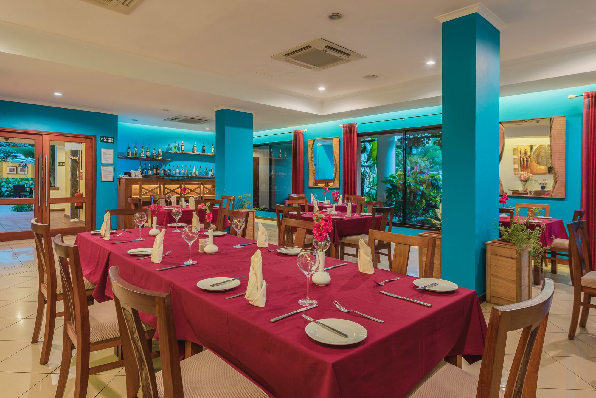 Sea Cliff Court Hotel & Luxury Apartments Dar es Salaam Exteriör bild