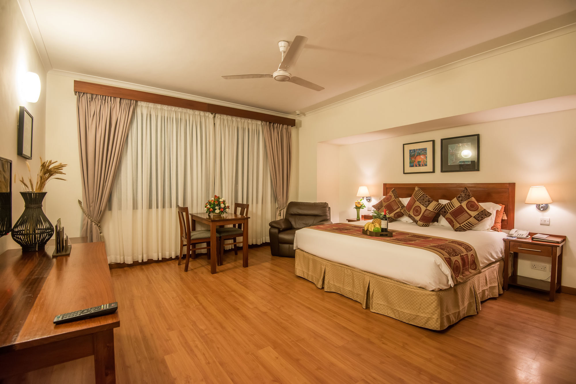 Sea Cliff Court Hotel & Luxury Apartments Dar es Salaam Exteriör bild